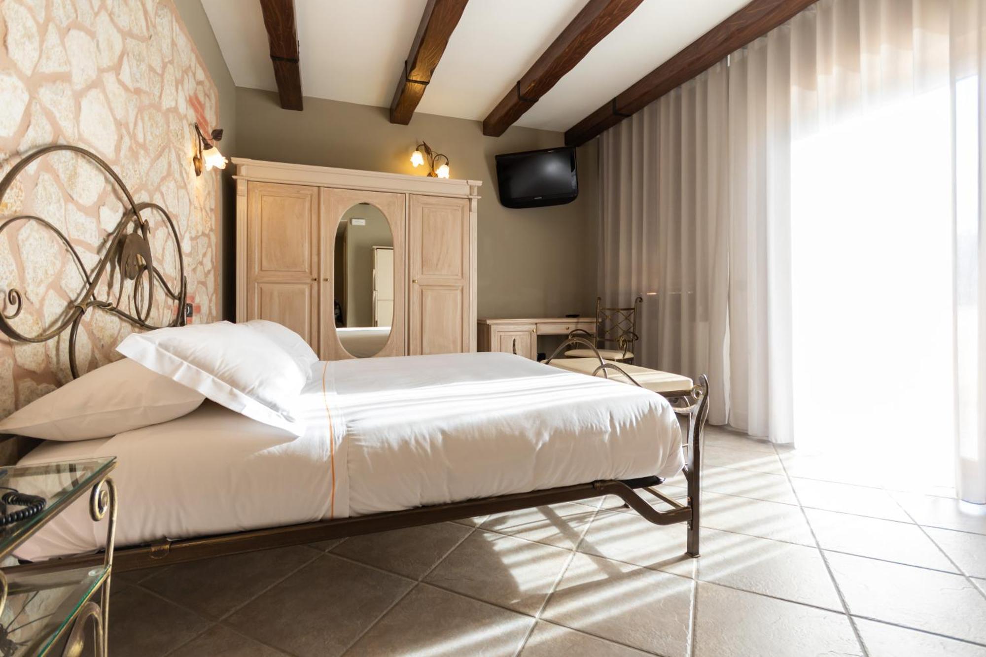 Hotel Don Luis Castel Di Sangro Exterior foto